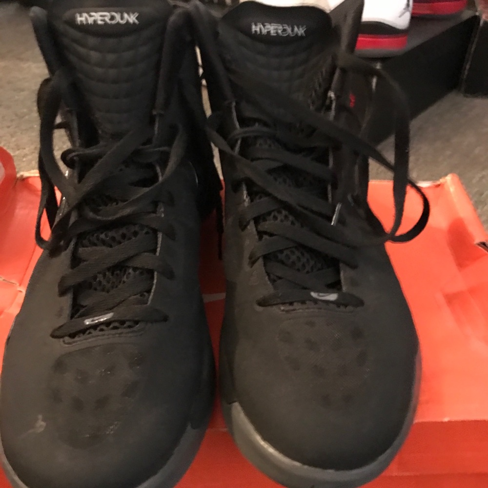 Nike - Picture 4 of 4